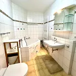 K8 - Am Kurpark - Therme