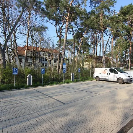 K8 - Am Kurpark - Therme *